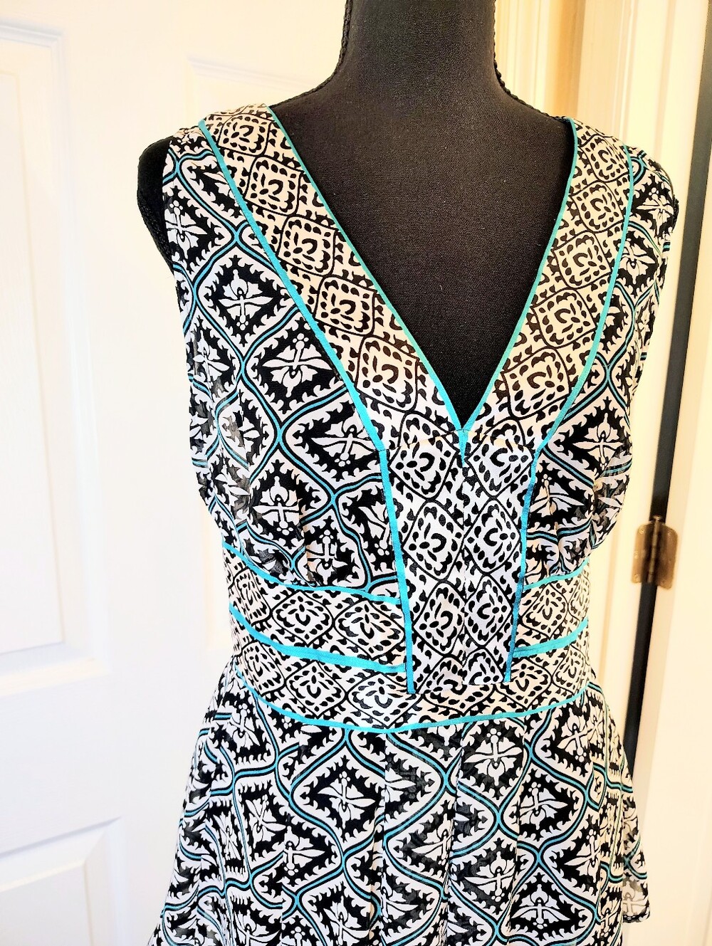 Nicole Miller Black Blue Silky Sheer Sleeveless Summer Babydoll Top Y2K Med 10